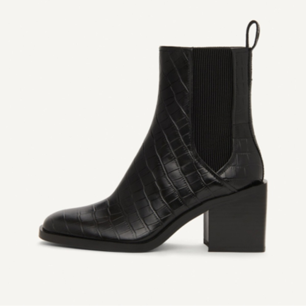 DKNY
Women's Block Heel Croco Chelsea Boots In Black